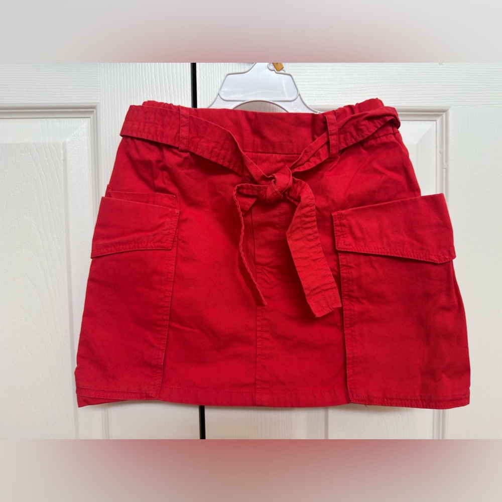 Beautiful Zara skirt kids size 9 (134)